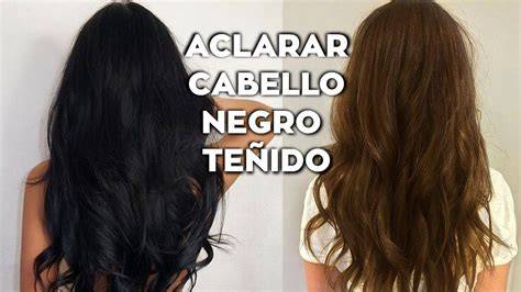 Hombre aplicando tinte oscuro sin decolorar