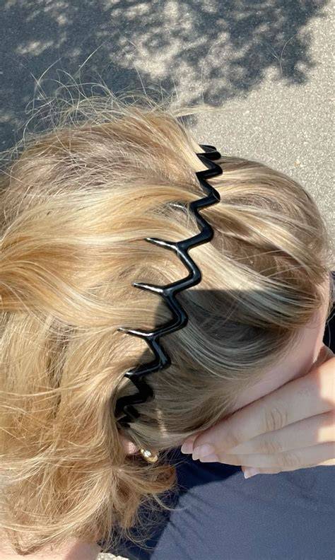 Diadema zigzag para peinado noventero