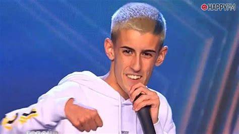 El Cejas actuando en Got Talent