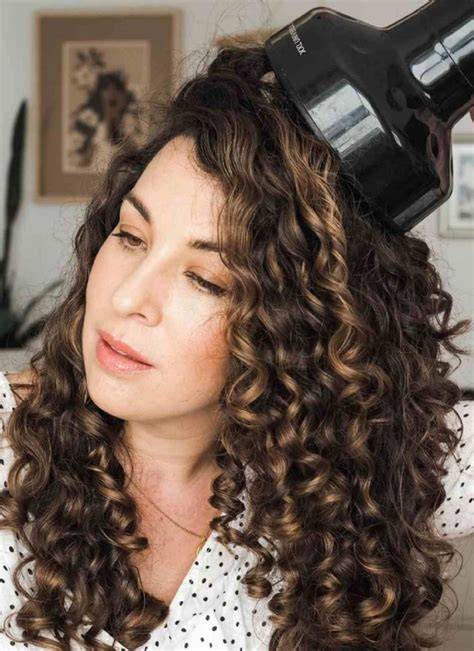 Cabello rizado hidratado y definido