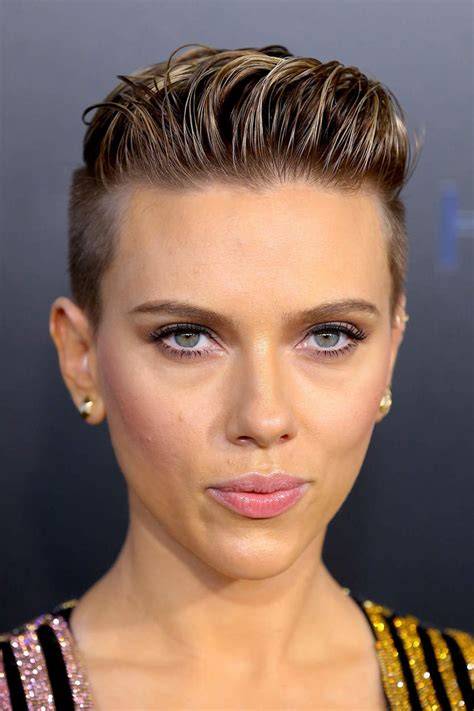Pixie corto con efecto mojado