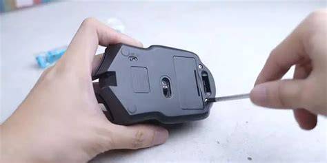 Mouse con botón central atascado